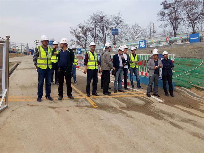 海爾地產(chǎn)2017年第一季度生產(chǎn)大會在我公司海爾云谷項目召開(圖1)