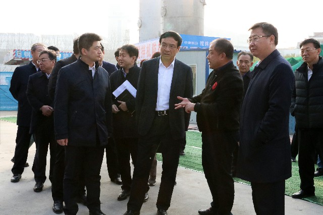 青島市人大常委會主任王魯明一行視察中建聯(lián)合海爾云谷配套學校（青島二中分校）項目(圖1)