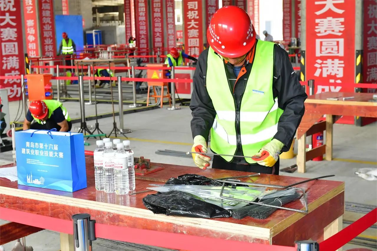 弘揚工匠精神，助推中國創(chuàng)造|中建聯(lián)合協(xié)辦青島市第十六屆建筑業(yè)職業(yè)技能大賽(圖6)